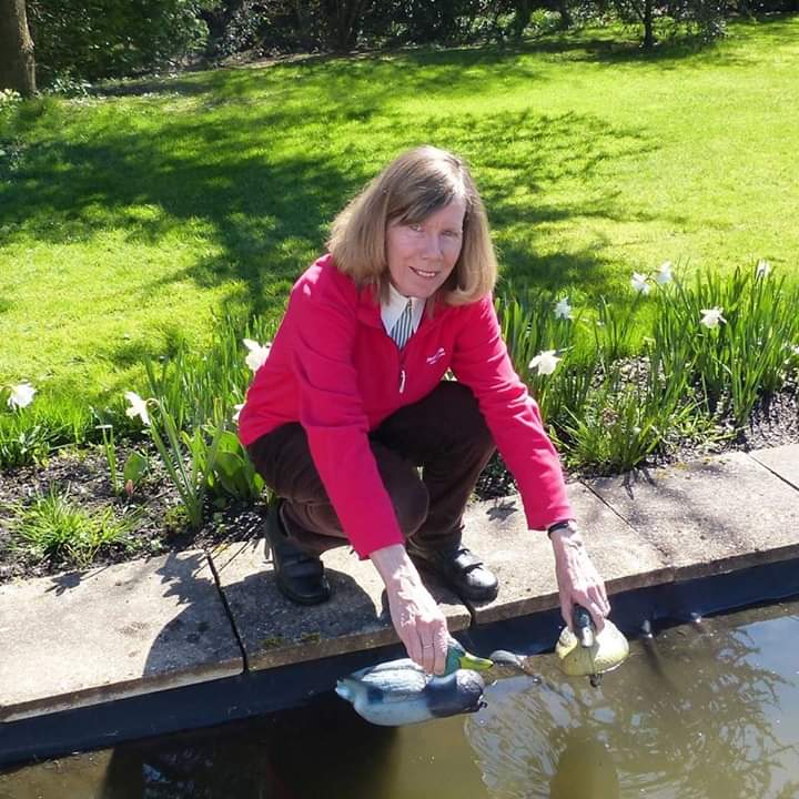 Photo of Angela Reeve in a garden